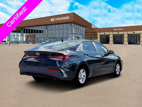 Used 2026 Hyundai Elantra SE FWD image 7
