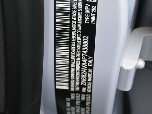 Used 2023 Maserati Grecale GT image 18