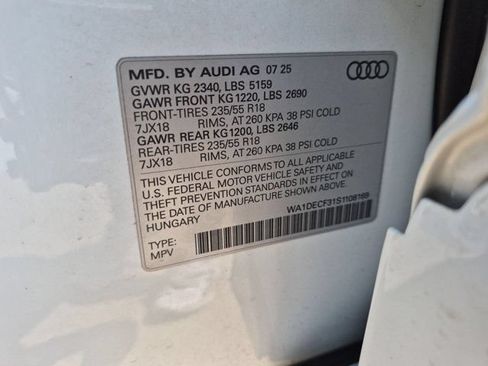 Certified 2025 Audi Q3 2.0T Premium w/ Convenience Package AWD/4WD image 24