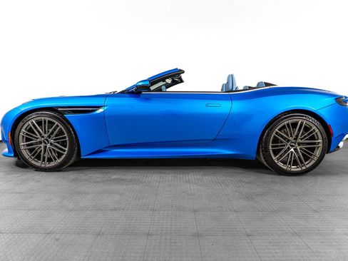 Used 2024 Aston Martin DB12 Convertible RWD image 54