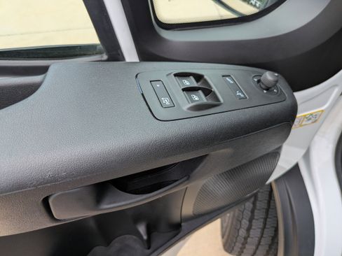 Used 2024 RAM ProMaster 3500 w/ Convenience Group image 8