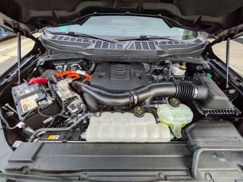 Certified 2023 Ford F150 XLT w/ Equipment Group 302A High image 10