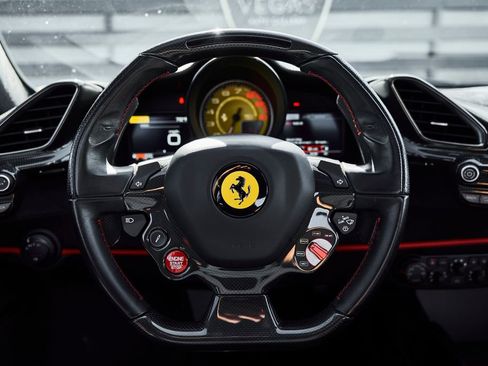 Used 2020 Ferrari 488 Pista Coupe RWD image 42