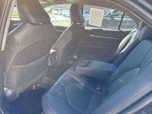 Used 2022 Toyota Camry XLE image 24