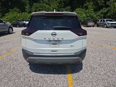 Used 2021 Nissan Rogue SV FWD image 5