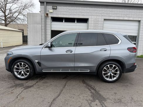 Certified 2024 BMW X5 sDrive40i image 2