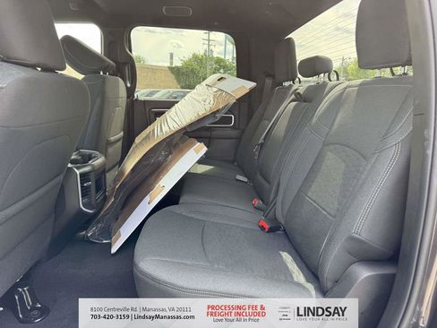 New 2026 RAM 2500 Big Horn AWD/4WD image 17