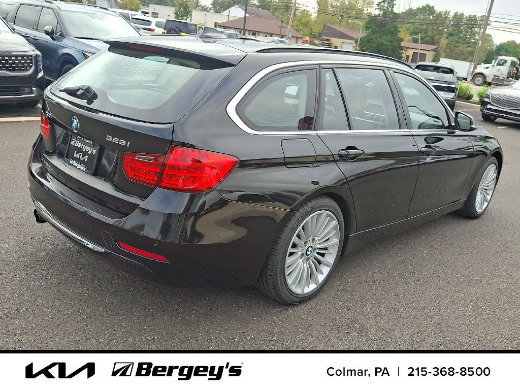 Used 2014 BMW 328i xDrive Wagon AWD/4WD image 4