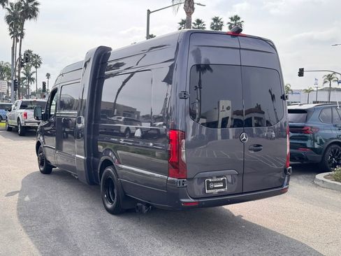 Used 2020 Mercedes-Benz Sprinter 4500 image 10