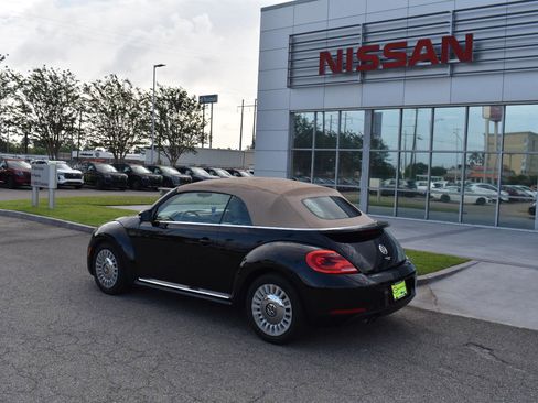 Used 2014 Volkswagen Beetle 1.8T FWD image 5