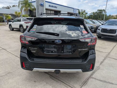 Used 2021 Subaru Outback Limited AWD/4WD image 5