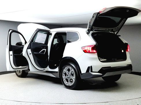 Used 2025 BMW X1 xDrive28i w/ Convenience Package image 5