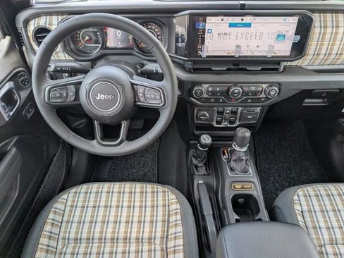 New 2026 Jeep Gladiator Mojave AWD/4WD image 6