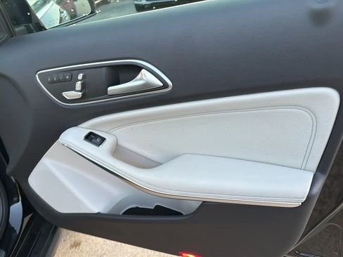 Used 2018 Mercedes-Benz GLA 250 GLA 250 4MATIC Sport Utility 4 w/ Premium Package image 42