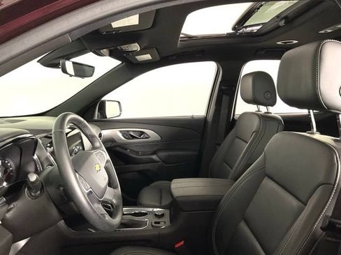 Used 2023 Chevrolet Traverse LT w/ LT Premium Package AWD/4WD image 33