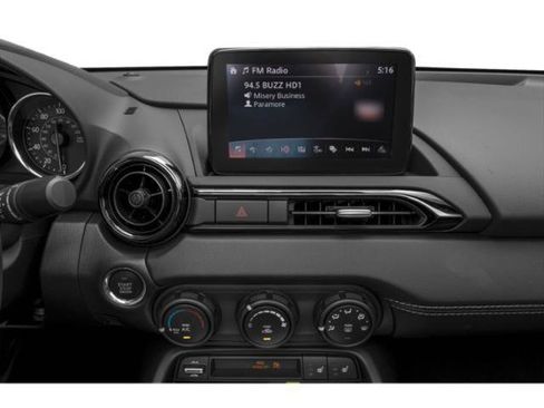 Used 2022 MAZDA MX-5 Miata Club RWD image 13