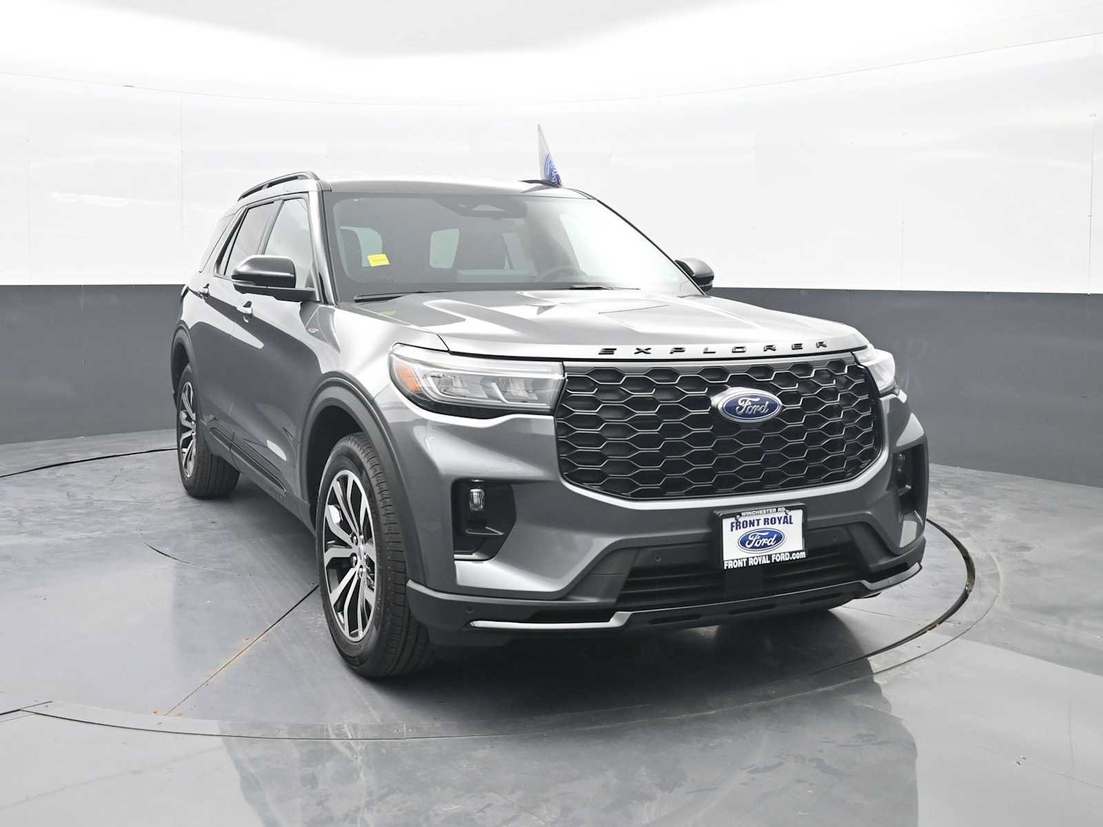 New 2025 Ford Explorer ST-Line AWD/4WD image 2