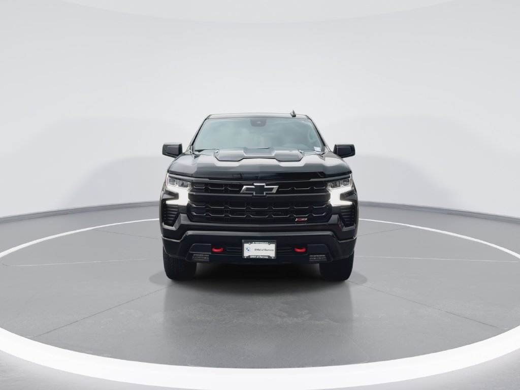 Used 2025 Chevrolet Silverado 1500 LT Trail Boss w/ Protection Package AWD/4WD image 3