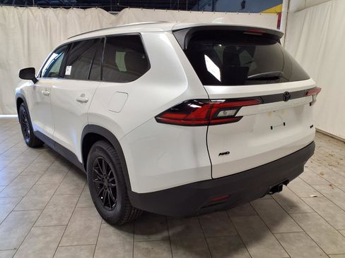 New 2026 Toyota Grand Highlander XLE image 7