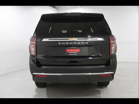 Certified 2022 Chevrolet Suburban LS AWD/4WD image 21