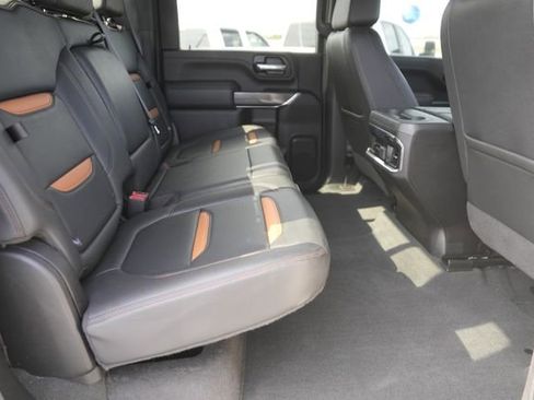 Used 2022 GMC Sierra 3500 AT4 image 15