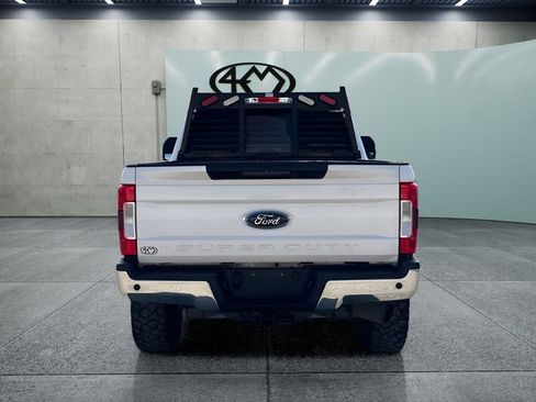 Used 2018 Ford F250 Lariat w/ Lariat Ultimate Package AWD/4WD image 5