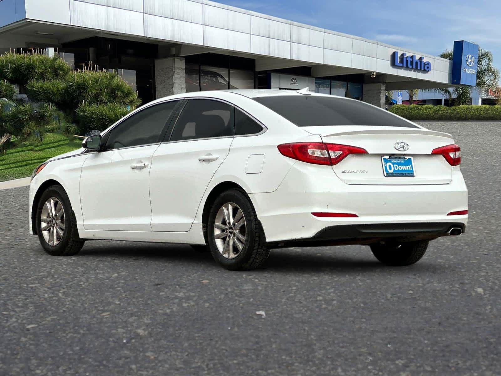Used 2015 Hyundai Sonata SE w/ Option Group 09 FWD image 7