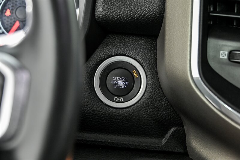 Used 2021 RAM 1500 Laramie AWD/4WD image 21