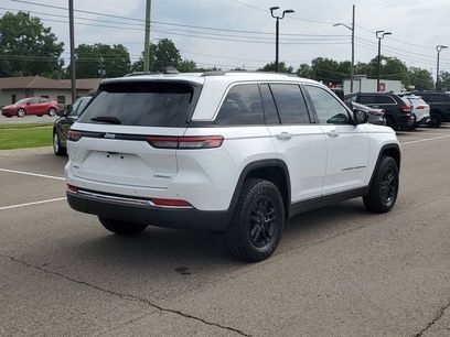 Used 2023 Jeep Grand Cherokee Laredo
