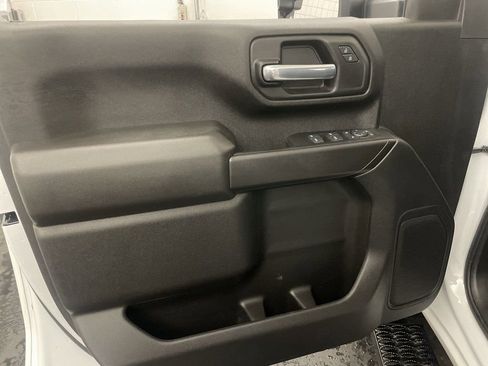Used 2024 Chevrolet Silverado 2500 Custom w/ Custom Convenience Package image 16