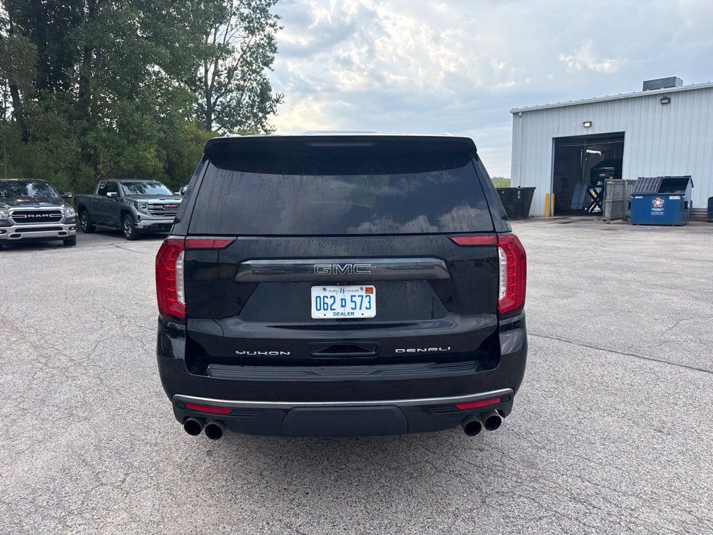 Used 2023 GMC Yukon Denali Ultimate AWD/4WD image 4