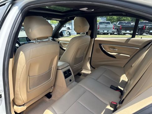 Used 2016 BMW 328i Sedan RWD image 23