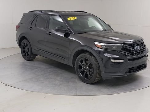 Certified 2023 Ford Explorer ST-Line AWD/4WD image 12