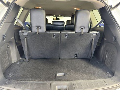 Used 2017 Nissan Pathfinder SL w/ SL Tech Package image 35