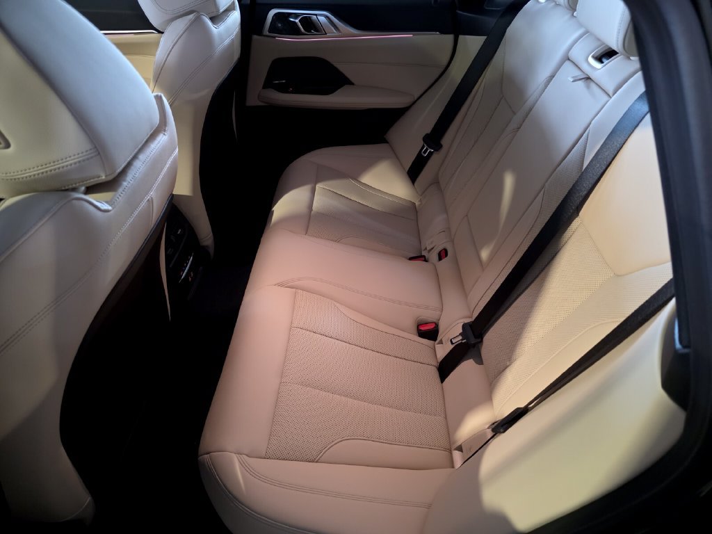 New 2026 BMW 430i w/ M Sport Package RWD image 12