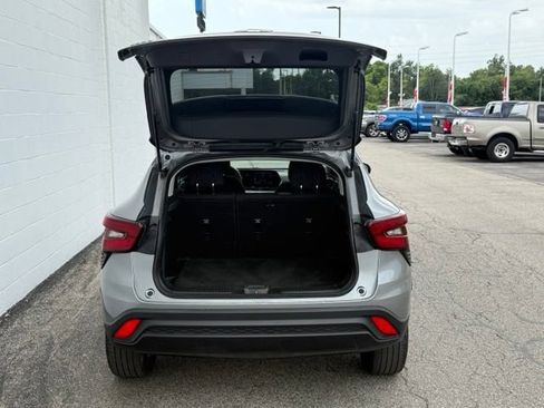 Used 2024 Chevrolet Trax LS FWD image 9