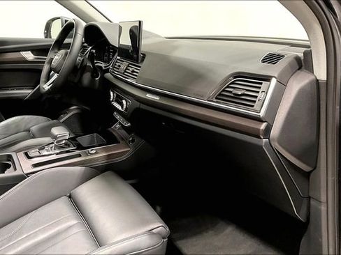 Used 2023 Audi Q5 e Premium Plus w/ Premium Plus Package AWD/4WD image 9