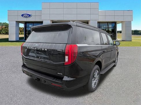 New 2025 Ford Expedition Max Active image 4