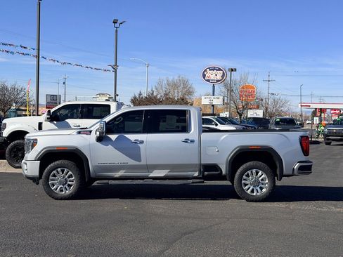 Used 2020 GMC Sierra 2500 Denali w/ Denali Ultimate Package image 2