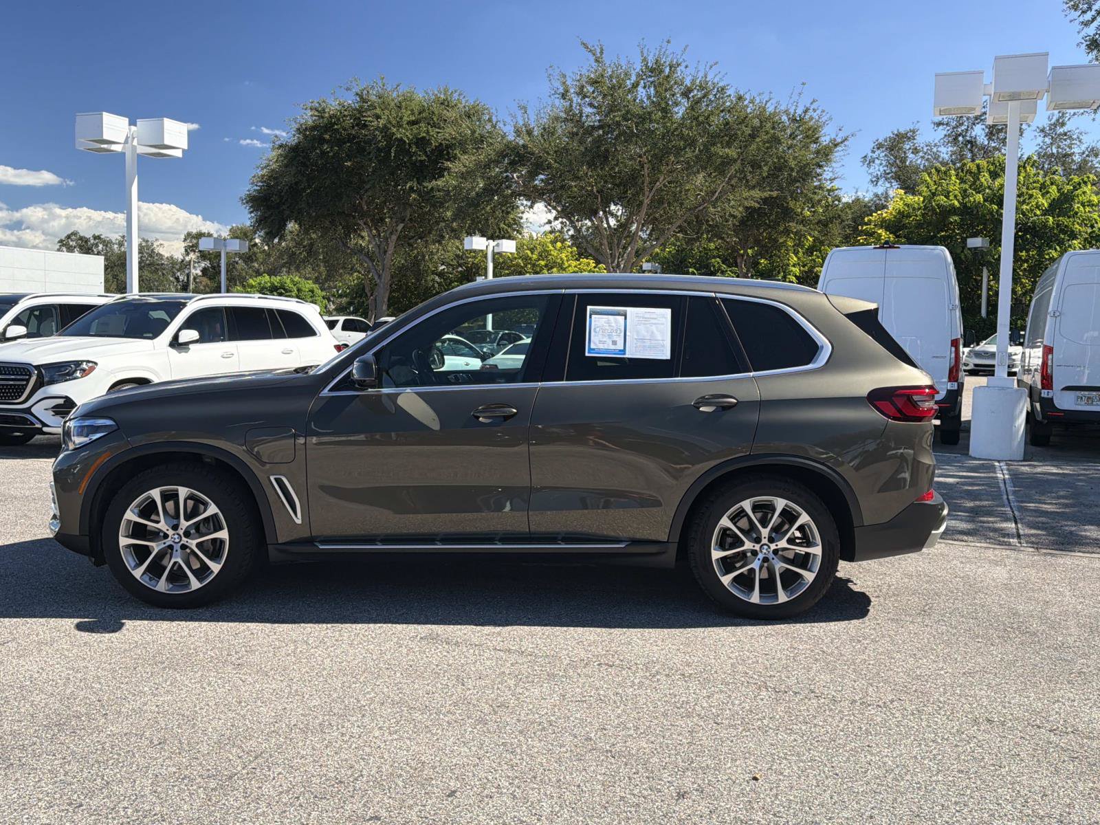 Used 2021 BMW X5 xDrive45e w/ Convenience Package AWD/4WD image 6