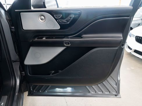 Used 2021 Lincoln Aviator Reserve w/ Equipment Group 210A image 25