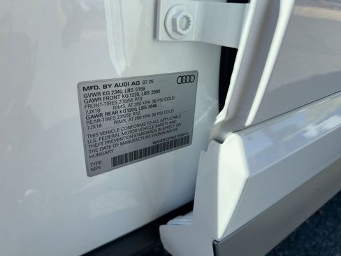 New 2025 Audi Q3 2.0T Premium image 20