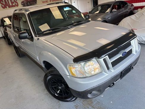 Used 2002 Ford Explorer Sport Trac 4x4 image 8