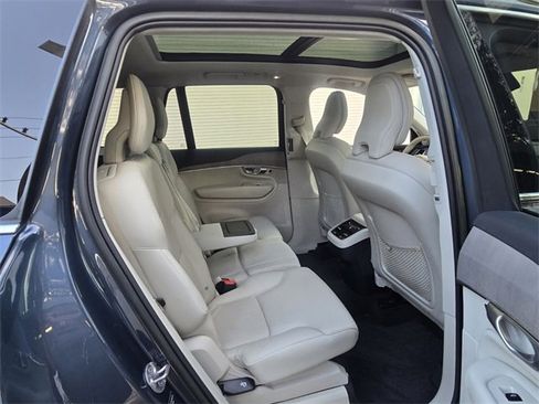 Used 2023 Volvo XC90 B6 Plus w/ Protection Package Premier image 18