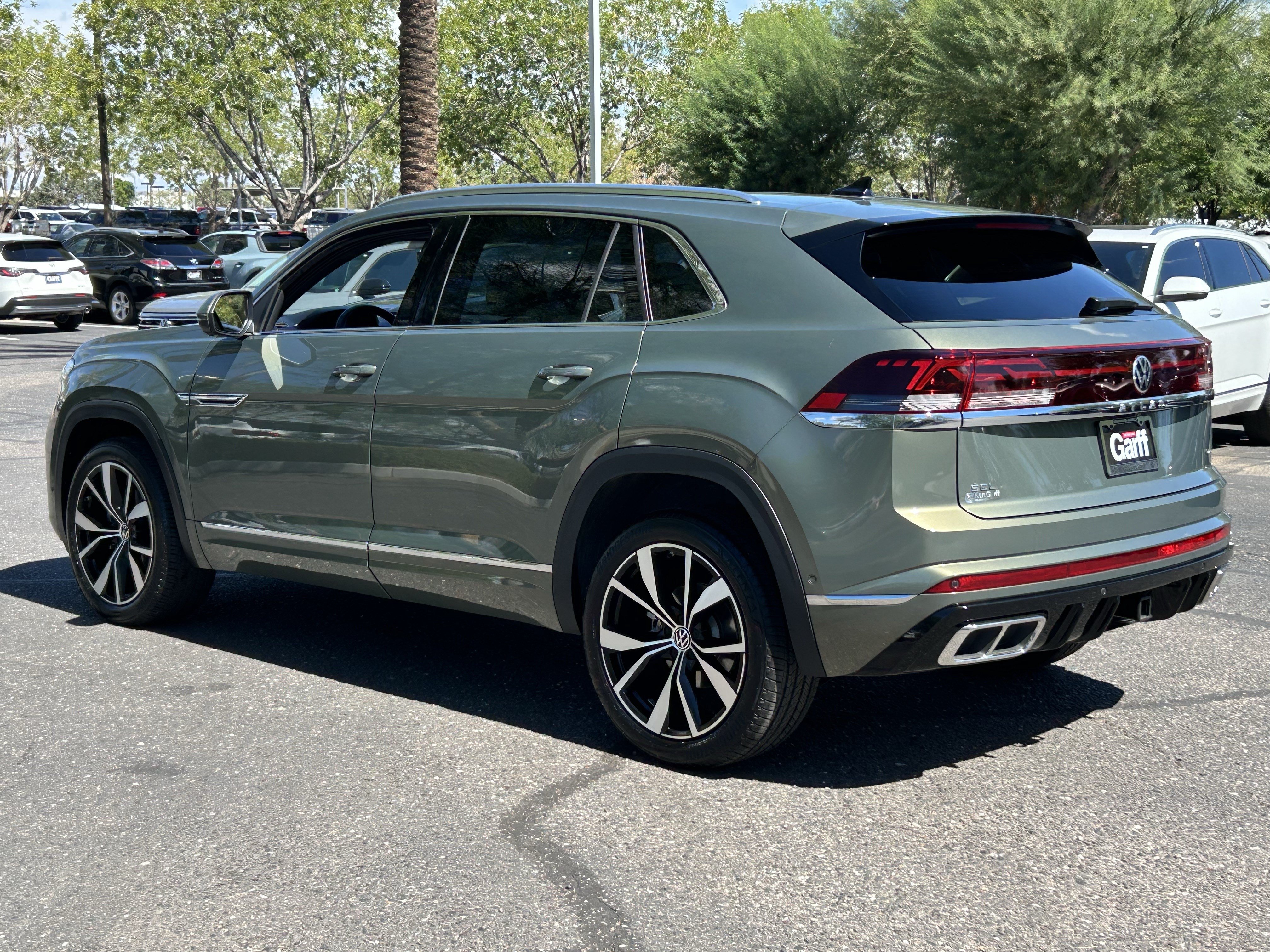 Used 2026 Volkswagen Atlas Cross Sport SEL Premium R-Line AWD/4WD image 3
