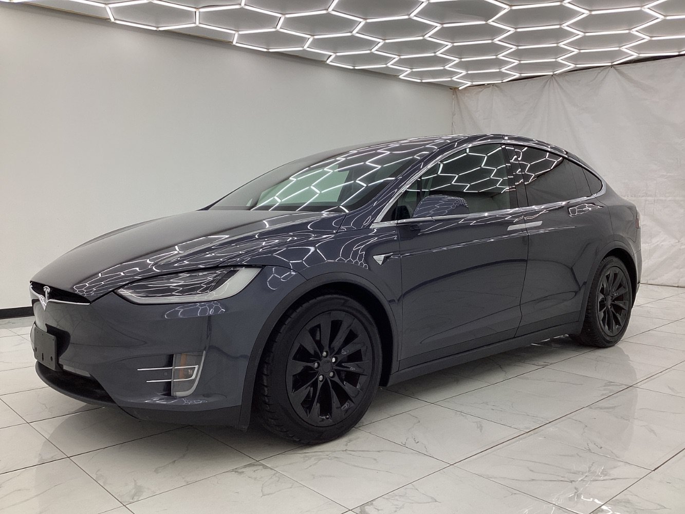 Used 2018 Tesla Model X 100D AWD/4WD image 6