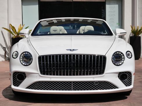 Used 2024 Bentley Continental GT Azure AWD/4WD image 9