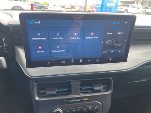 Used 2025 Ford Maverick Lobo AWD/4WD image 23