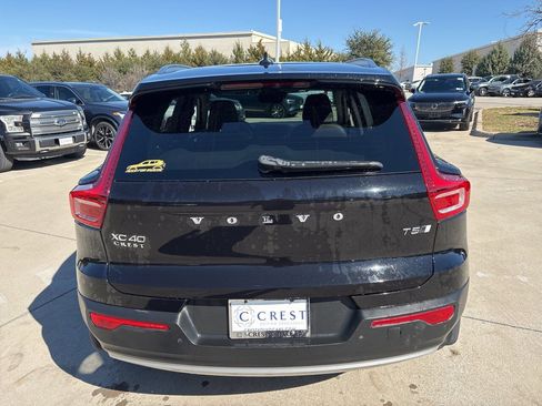 Used 2021 Volvo XC40 T5 Inscription w/ Protection Package Premier image 6