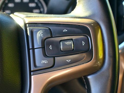 Used 2023 Chevrolet Silverado 2500 High Country image 38